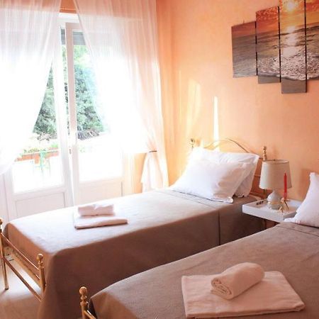 Lyon Apartment At Colosseo Rome Exterior photo